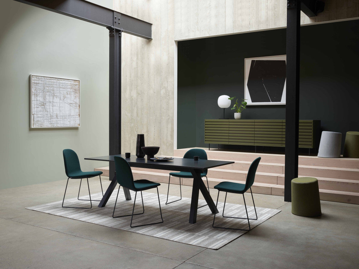 Modus V Work Desks – TSI Workspace Ltd